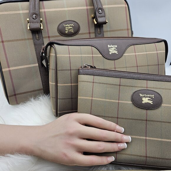 Burberry  NovaCheck Boston Bag - Picture 6 of 17